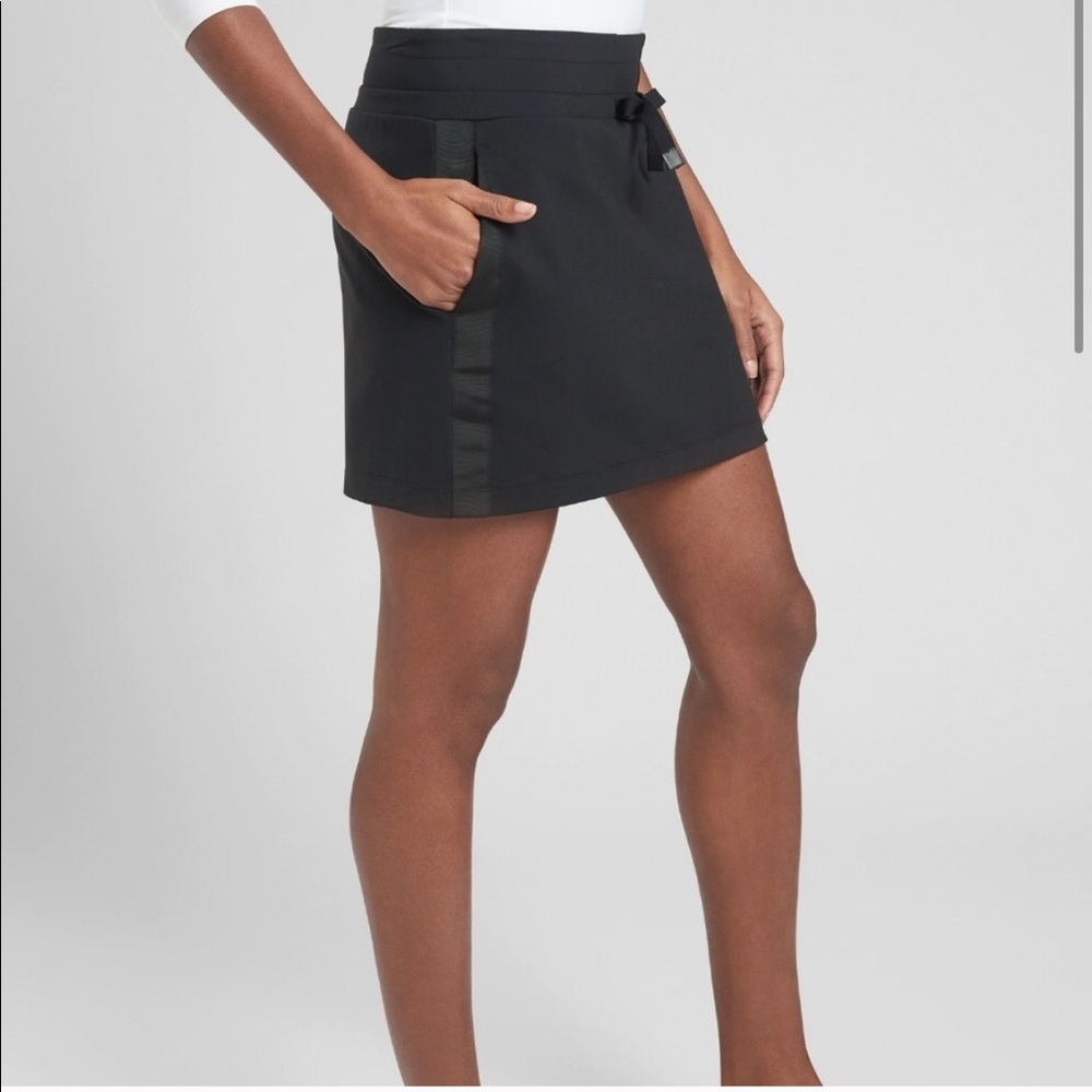 Athleta Metro Downtown Skort